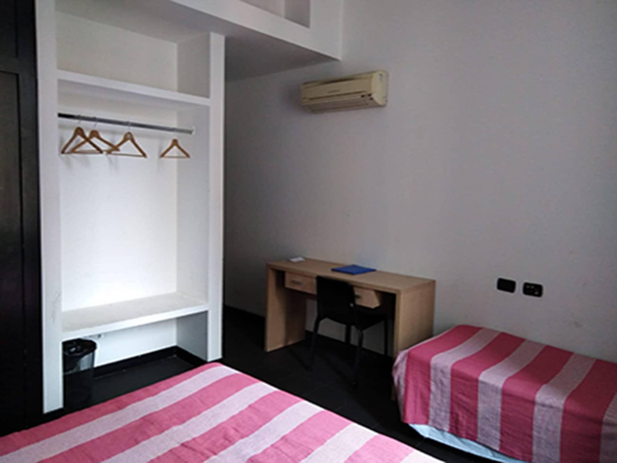 M&J Place Hostel 로마 외부 사진