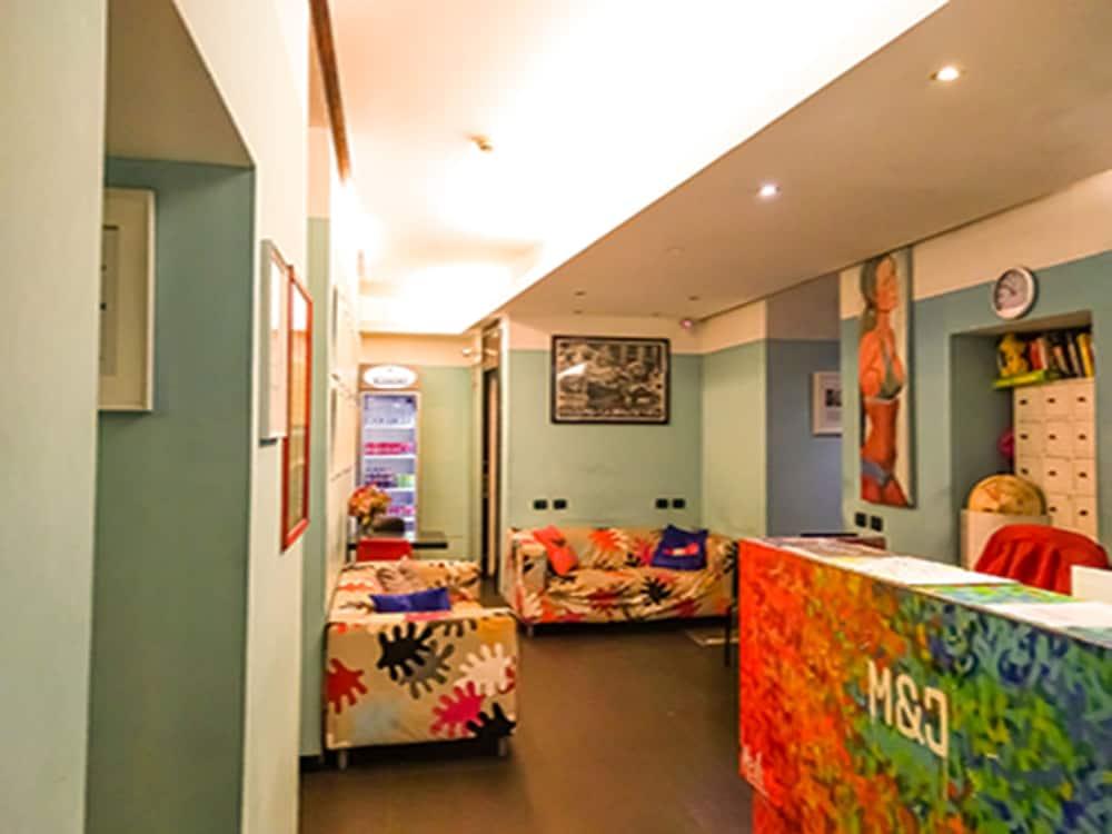 M&J Place Hostel 로마 외부 사진
