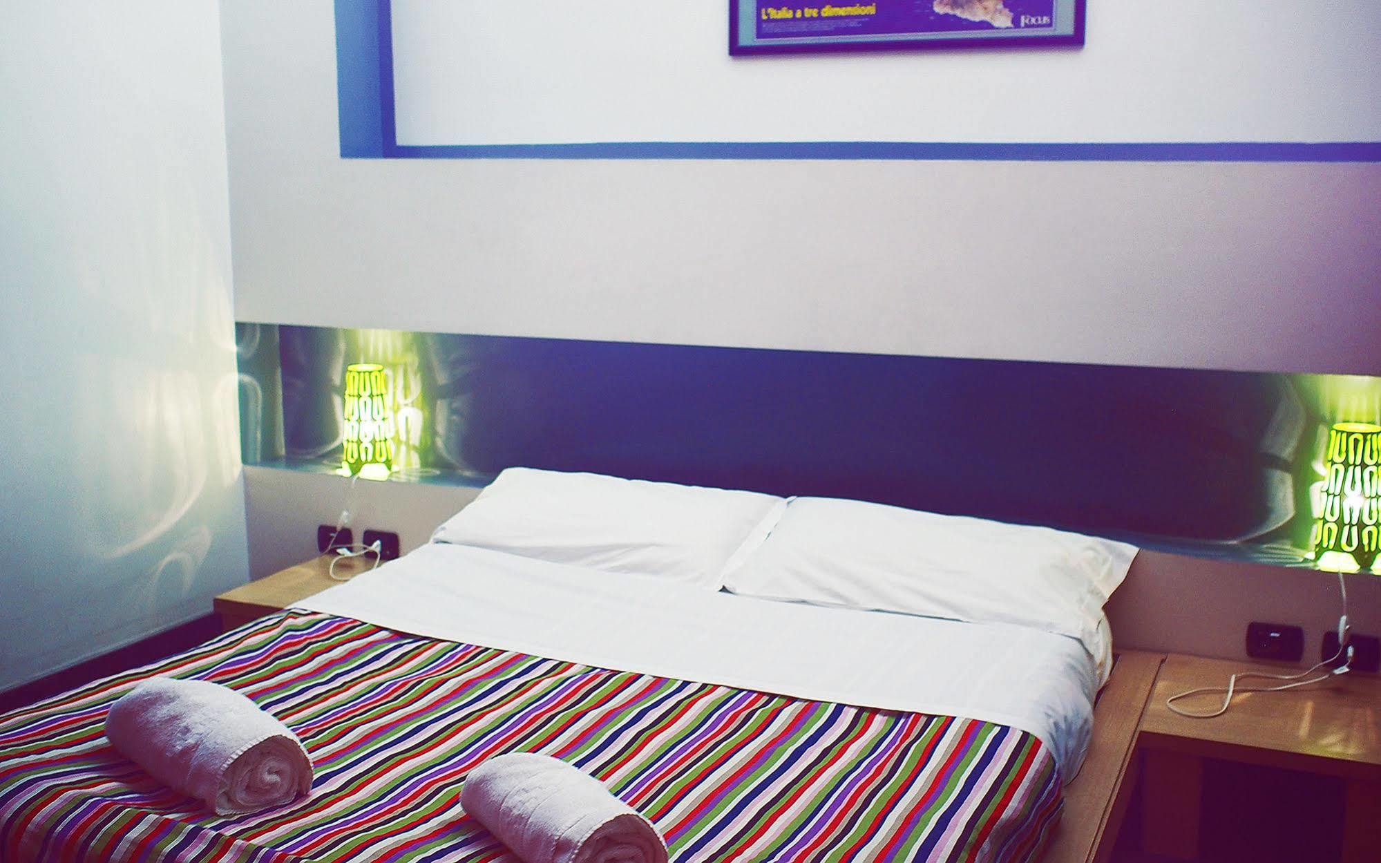 M&J Place Hostel 로마 외부 사진